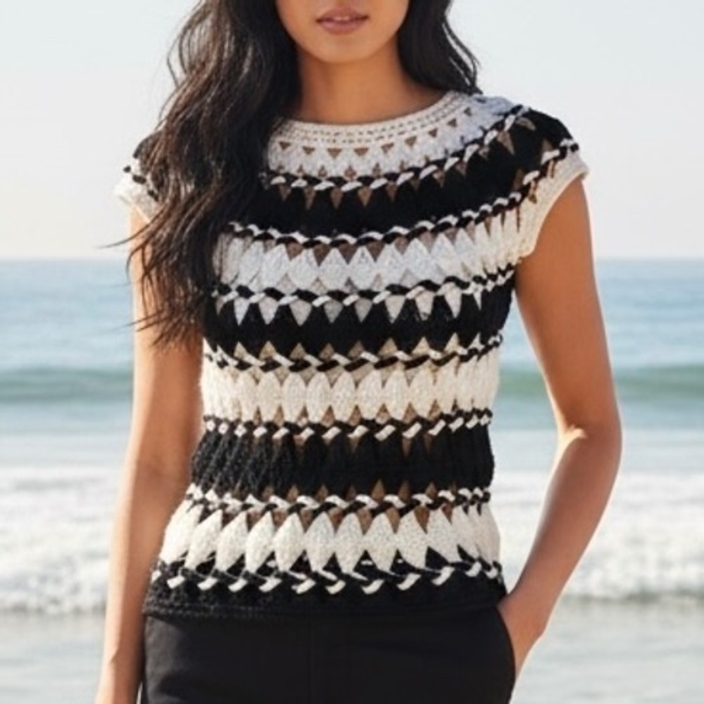 Chicos Womens Black White Crochet Knit Top Short Sleeve Sz 0/Sm Boho Coastal